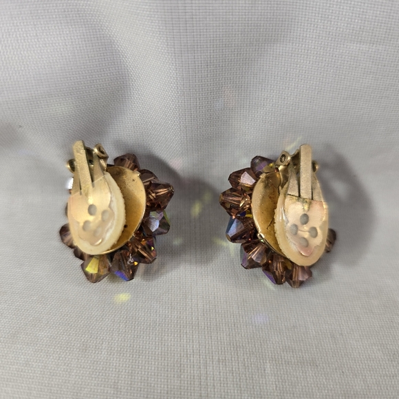 Clip On Iridescent Beaded Cluster Flower Earrings Glass Beads Vintage Purple - Picture 14 of 16